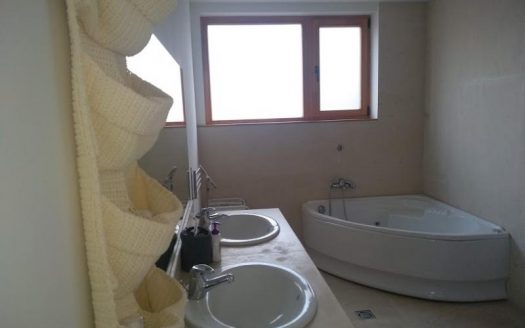 Луксозен имот