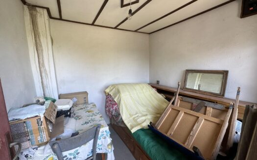 Вила в м-т Под Манастира