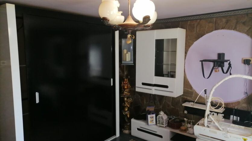 fbd7914e2bda88f04bbb50ce1c5f76f6 021224105236