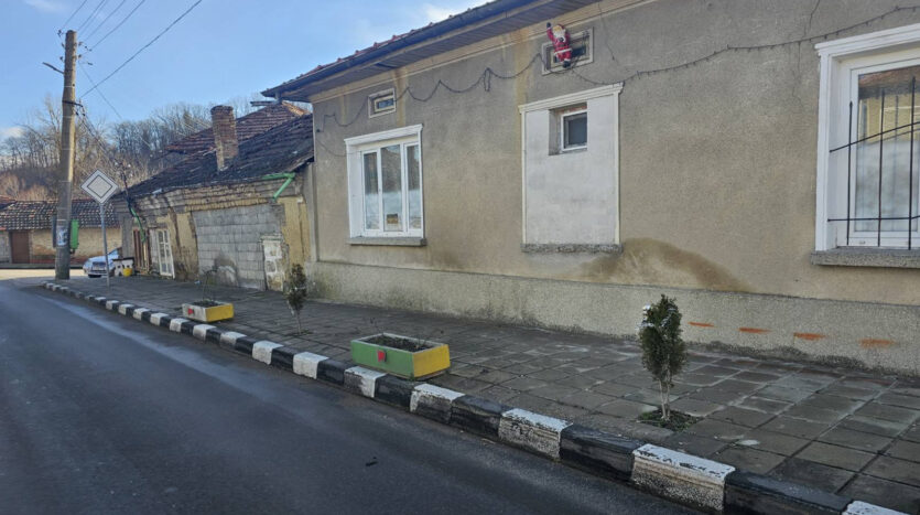 11cc2a01301c4b31cd8ad9e853cfc12f 080125081606