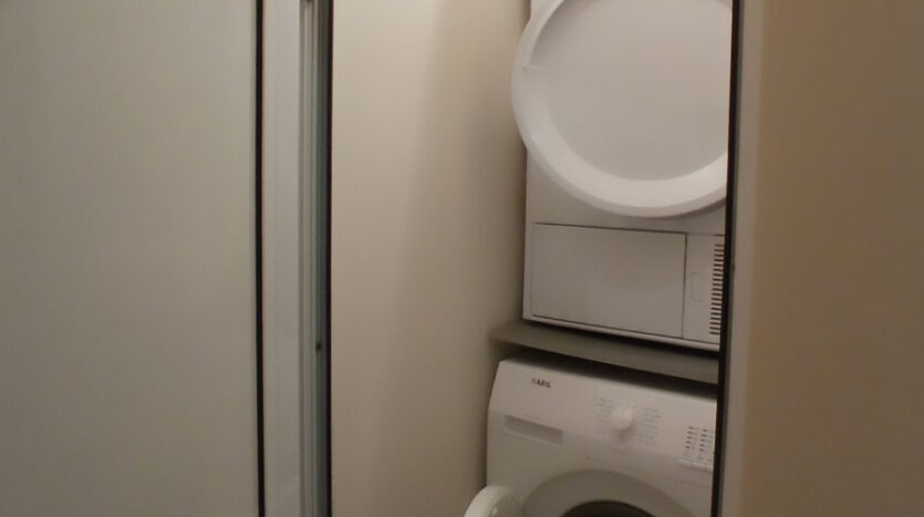 61fc3df62b411fbc79d893591521a17f 270325085459