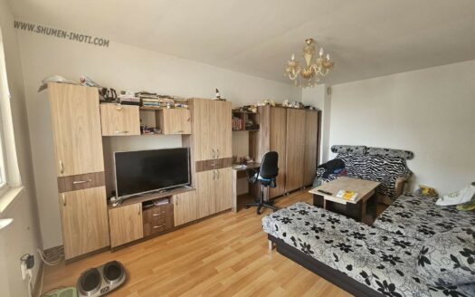 Двустаен апартамент Боян Българанов