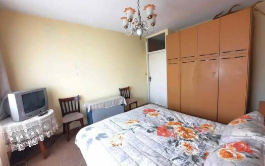 Апартамент многостаен до кафе Лаваца