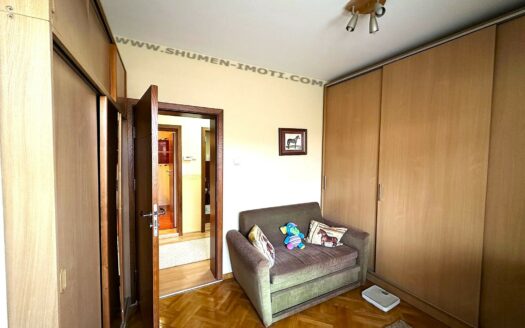 Апартамент до Младежки Дом