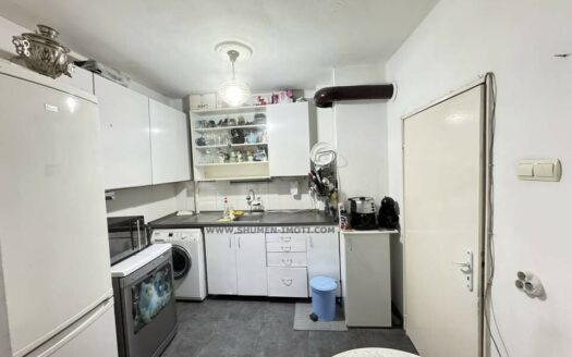 Тристаен апартамент Добруджански