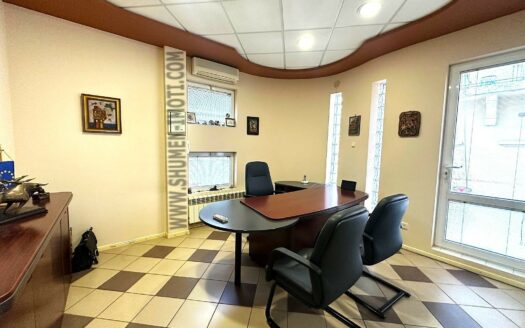 Офис помещение до Окръжен градски съд