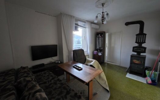 Тристаен апартамент Добруджански