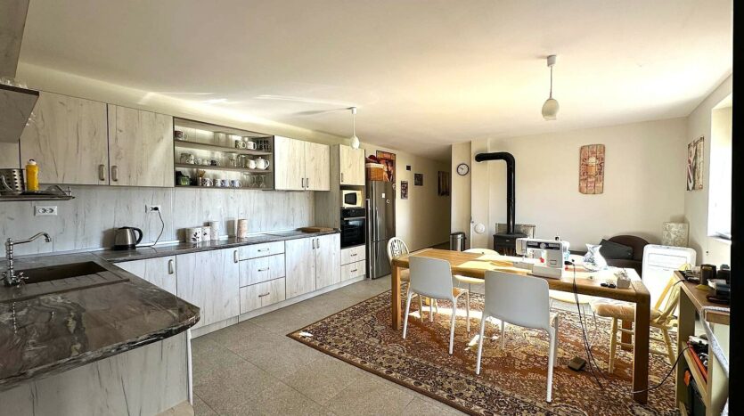 7eb685170095cf50a6eb91084b109ff3 201125020625