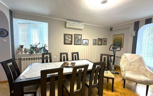 Апартамент топ център – Община Шумен