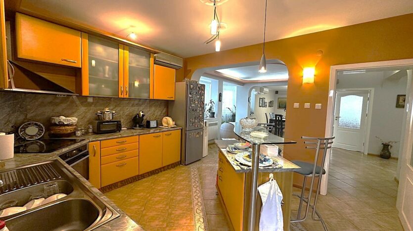 bb5bd27938edf32cc8ec93a255fdf013 101225093125