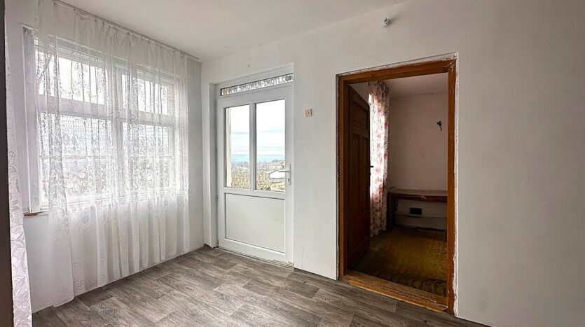 0b64bf4f208d553bdf1dc1929718ae22 170226073815