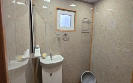 Етаж от къща – Център