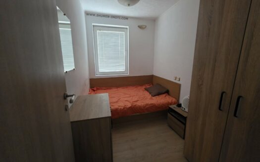 Етаж от къща – Център