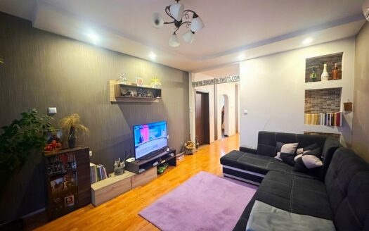 Тристаен тухлен апартамент -Окръжна болница