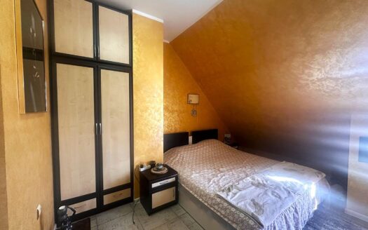 ПРОСТОРЕН МЕЗОНЕТ В РАЙОНА НА ВОЕННА БОЛНИЦА